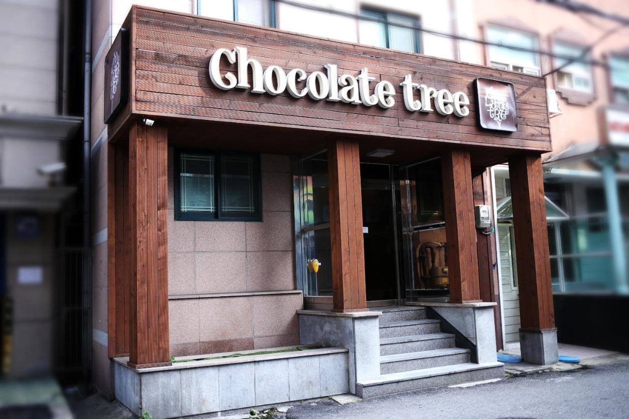 Chocolate Tree Sinchon Hotel Seoul Exterior photo